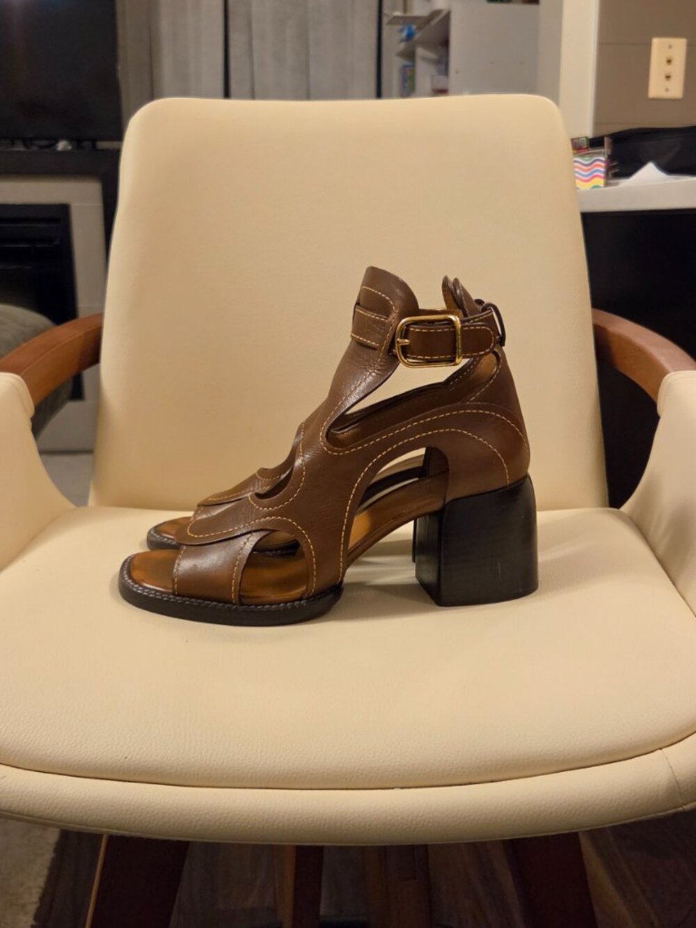 brown leather Chloé Gaile sandals - Picture 14 of 17